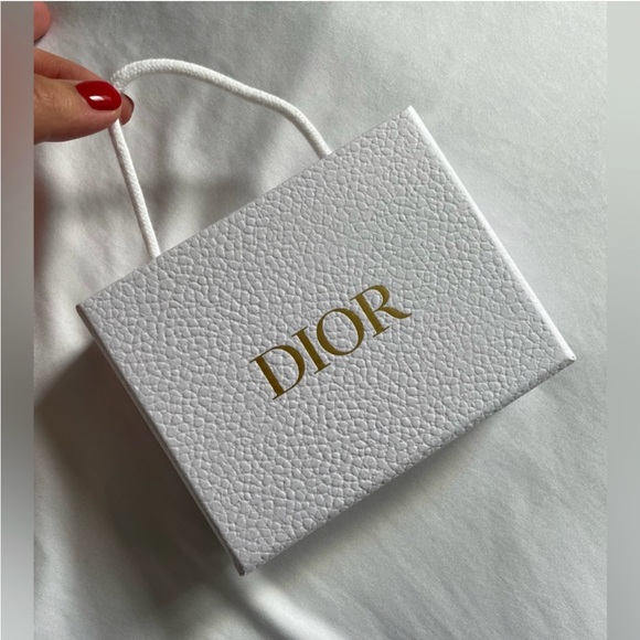❣️NWT Dior Mini V-DAY ❣️Gift Set- Holiday Prestige - Picture 8 of 9